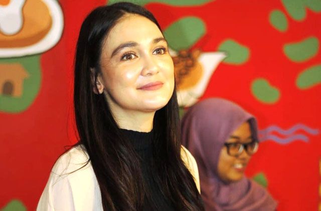 Bisnis Kuliner, Luna Maya Jual Ayam Bakar Tanpa MSG