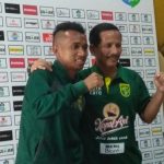 Gegara Banting Bola, Irfan Jaya Dapat Kartu Kuning Pertamanya