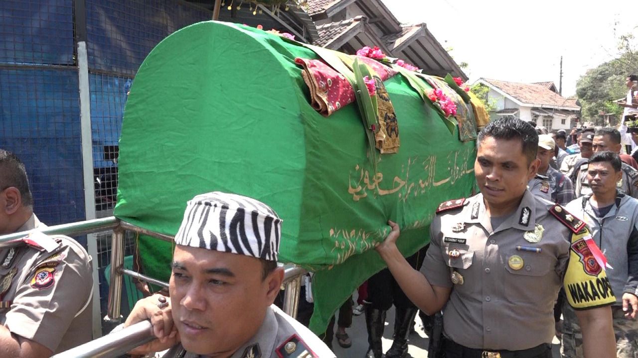 Jenazah Haringga Sirla