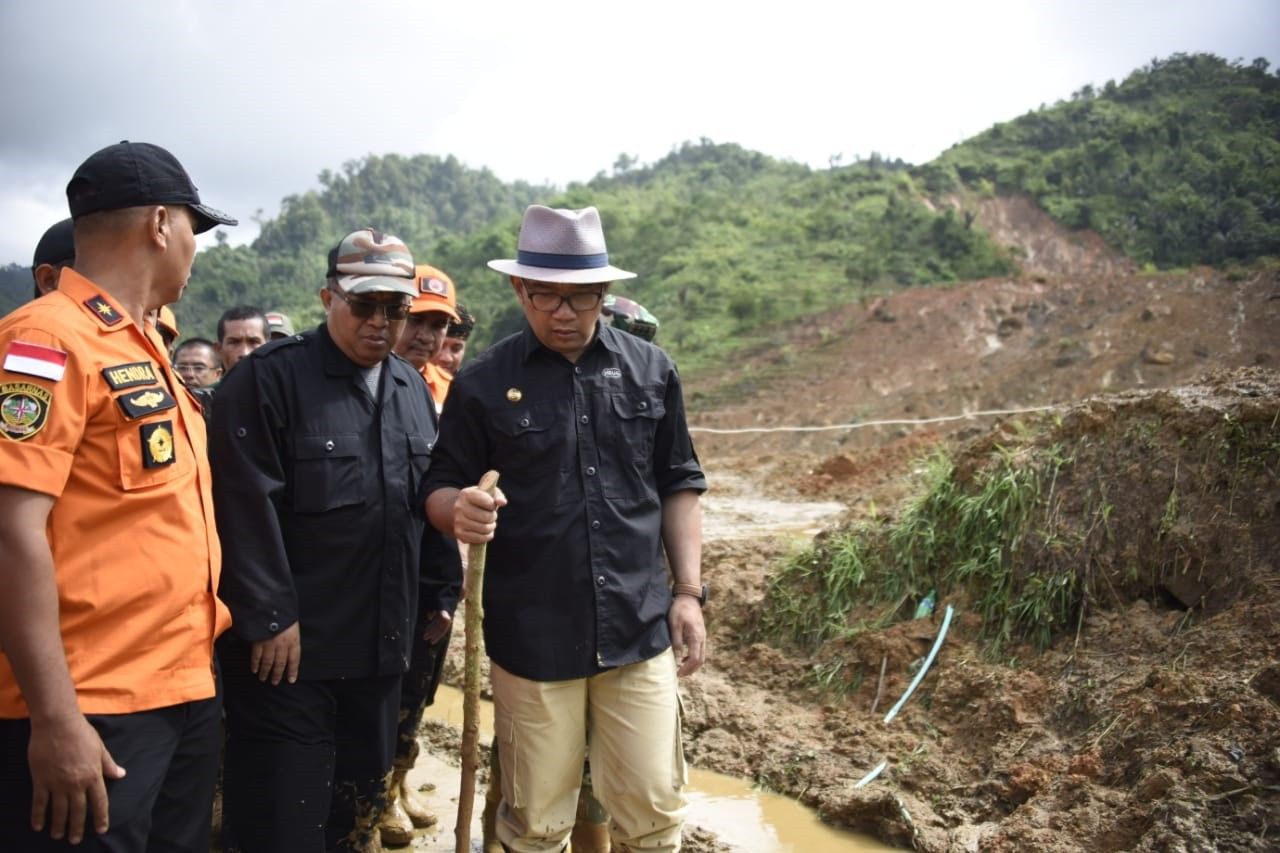 Longsor Jadi Bencana Terbanyak di Jabar, Ini Langkah Ridwan Kamil