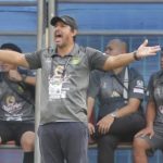 Persebaya Didorong untuk Pecat Alfredo Vera