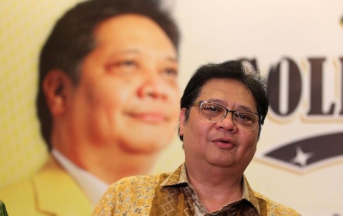 Pikat Masyarakat, Ketum Golkar Minta Calegnya Pakai Jurus Ini