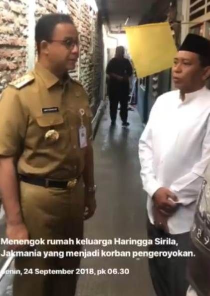 Sebelum Berkantor, Anies Sempatkan Melayat ke Rumah Haringga