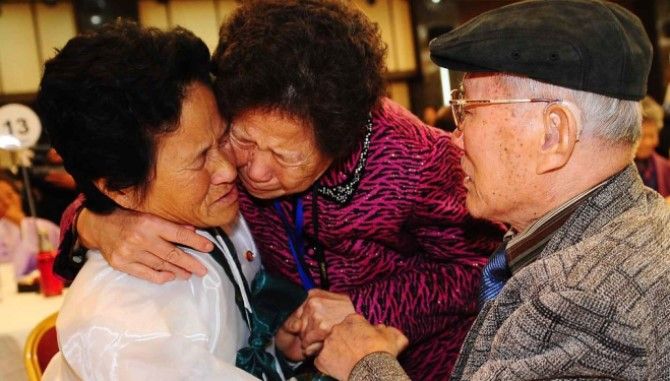 Terpisah 65 Tahun, Reuni Keluarga Korsel dan Korut Dipenuhi Lansia