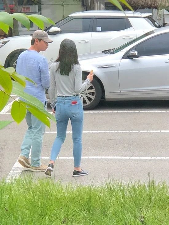 Beda 20 Tahun, Park Hyung Kwon dan Cho Soo Hyang Jadi Pasangan Baru
