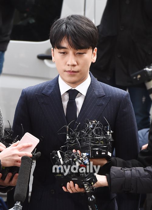 Berdandan Sebelum Diperiksa Polisi, Pemilik Salon Bela Seungri