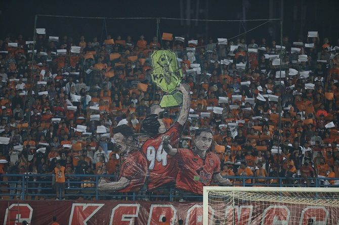 Butuh Obat Penyembuh Luka, Pusamania Siapkan Suguhan Istimewa