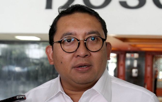Fadli Zon: Terserah Orang Mau Pakai Baju Apa