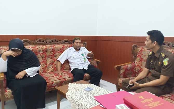 Harus Rawat Anak, Tersangka Dana BOS Dapat Keringanan