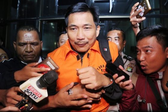 Kasus Bowo Mengonfirmasi Desas-Desus Masifnya Politik Uang di Pemilu