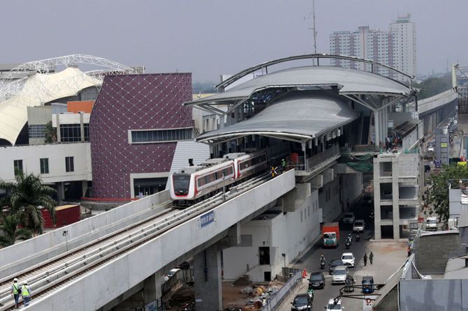 LRT Jatim Hubungkan Surabaya dengan 4 Kota
