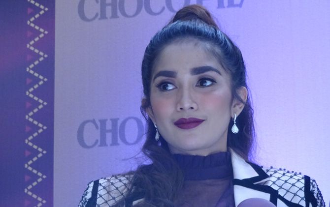 Meski Harus Kesurupan, Ussy Sulistiawaty tak Kapok Main Horor