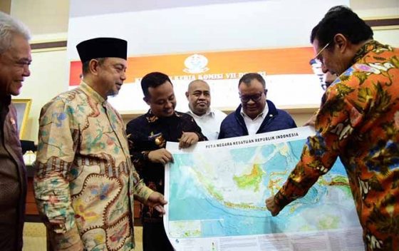 Pemprov Sulsel Usulkan Kabel Listrik Bawah Laut di 314 Pulau