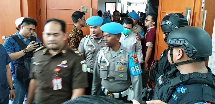 Pendukung Bahar bin Smith Teriaki Saksi Korban: Penipu!