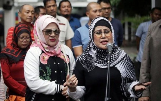 Pernikahan Dhawiya Zaida Kuak Perseteruan Keluarga Besar Elvy Sukaesih