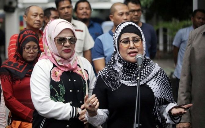 Pernikahan Dhawiya Zaida Kuak Perseteruan Keluarga Besar Elvy Sukaesih