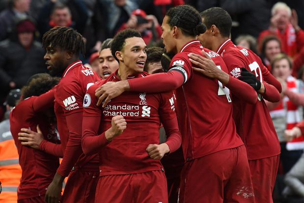 Sengit, Kemenangan Liverpool Ditentukan Blunder Fatal Bek Tottenham