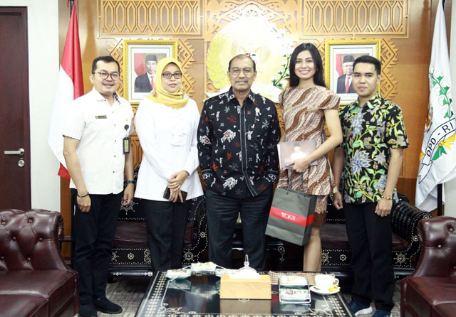 Wakil Ketua DPD RI Nono Sampono Beri Dukung Kepada Yoan Clara