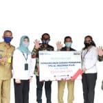 SIG Serahkan Bantuan Pendidikan di Bogor