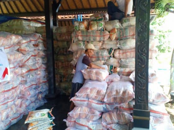 Semen Indonesia Bantu 5000 Paket Sembako Yayasan Hero Center Cirebon