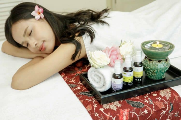 GAYA HIDUP SEHAT dan AMAN dengan Essential Oil 100% Murni