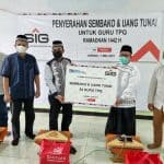 SIG Bagikan Sembako dan Tunjangan Idul Fitri ke Guru Ngaji TPQ