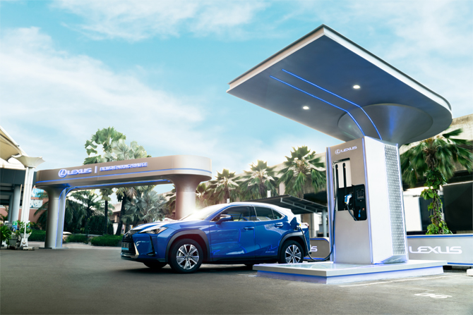 Gebrakan Baru Khas Lexus Indonesia Menghadapi Era Elektrifikasi