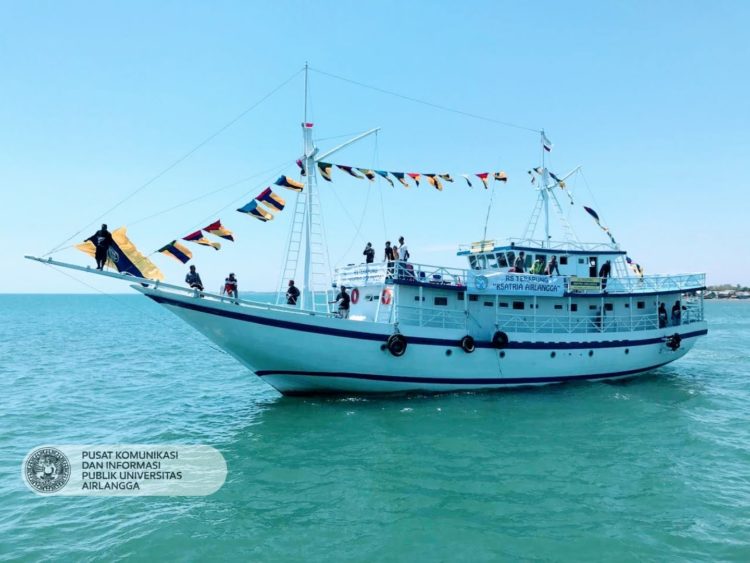 Lakukan Vaksinasi, Edukasi Masyarakat