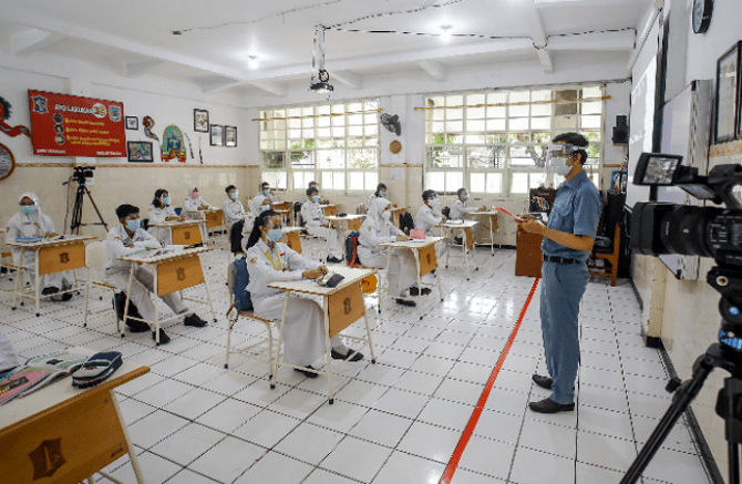 Roboguru Hadir Untuk Mengurangi Budaya Menyontek 