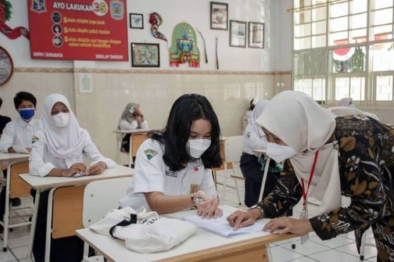 Dengan Roboguru Siswa Bisa Menanyakan Soal Semua Mata Pelajaran