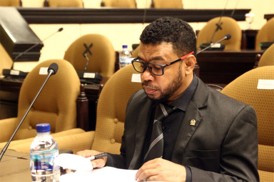 Filep Wamafma Kritisi Aparat Soal Tambang Emas Ilegal di Manokwari