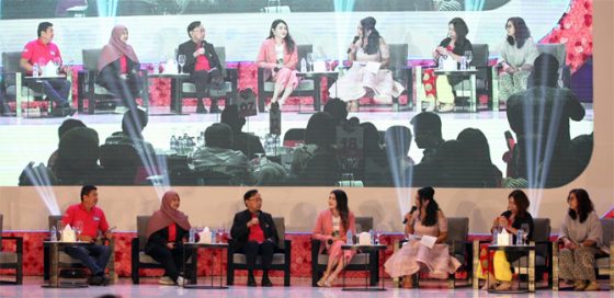 Teknologi Busa Salju yang Adem di Tangan