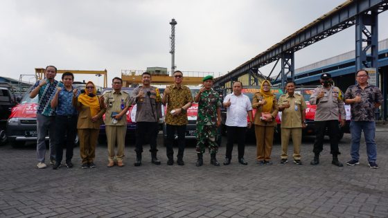 Meriahkan Dirgahayu RI, PT Bhirawa Steel Berbagi 3.000 Paket Sembako