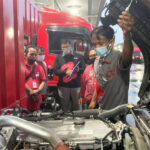 Isuzu Beri Edukasi Transporter J&T Express Terapkan Economic Driving