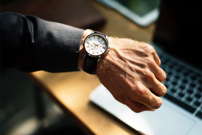 7 Rekomendasi Merk Jam Tangan Murah Brand Lokal Paling Keren
