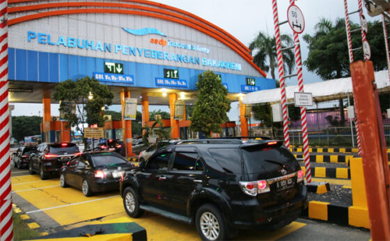 H-7, Trafik Penumpang dan Kendaraan menuju Sumatera Ramai Lancar