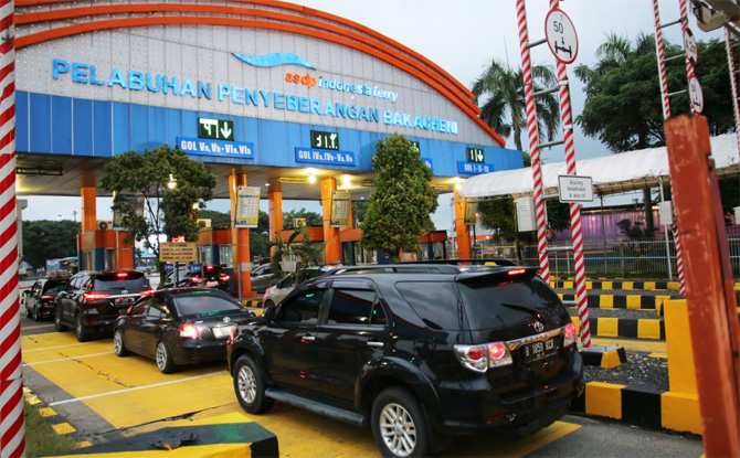 H-7, Trafik Penumpang dan Kendaraan menuju Sumatera Ramai Lancar